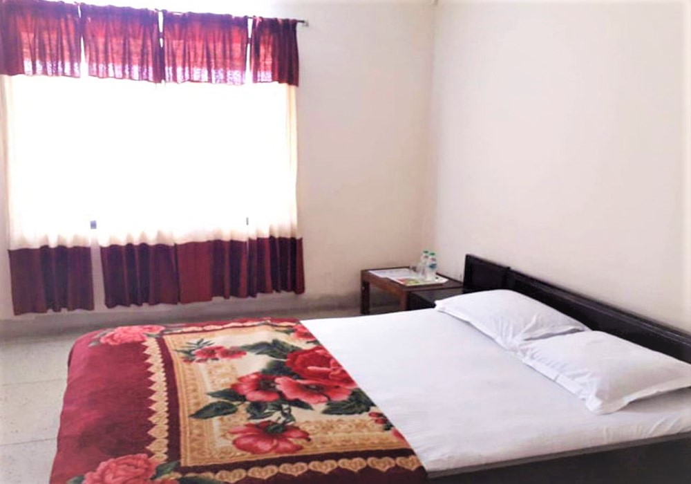 AC Couple Bed