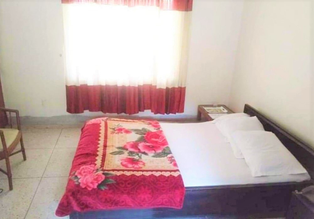 Non AC Couple Bed