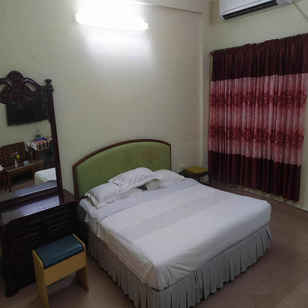 AC Couple Bed