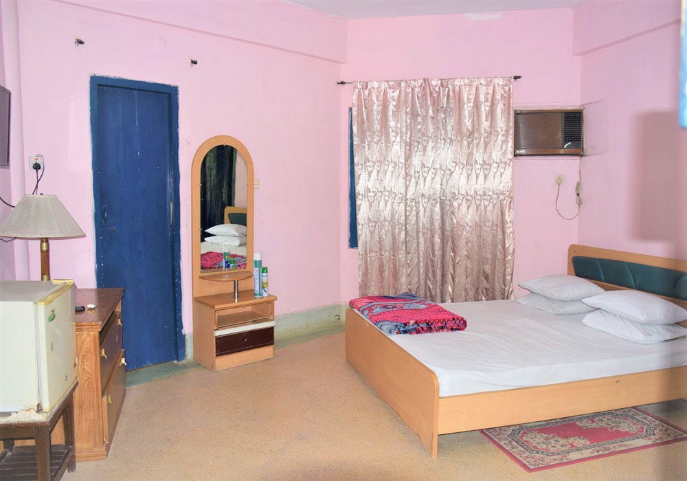 AC Couple Bed