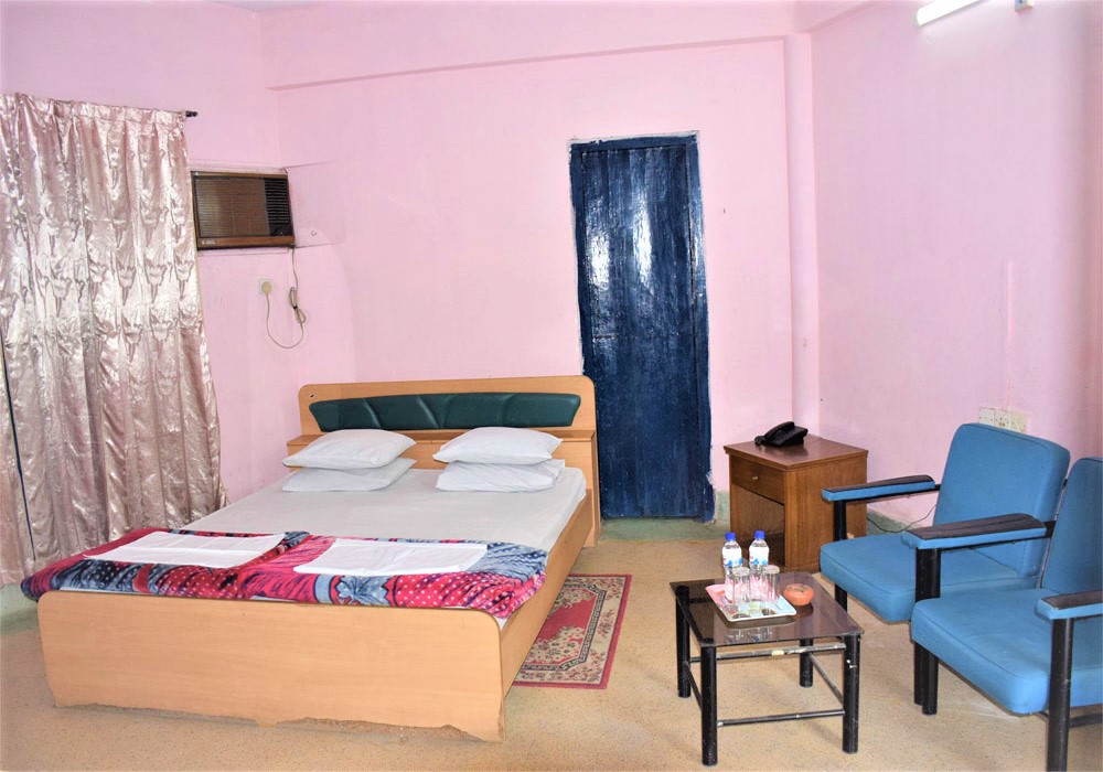 AC Couple Bed