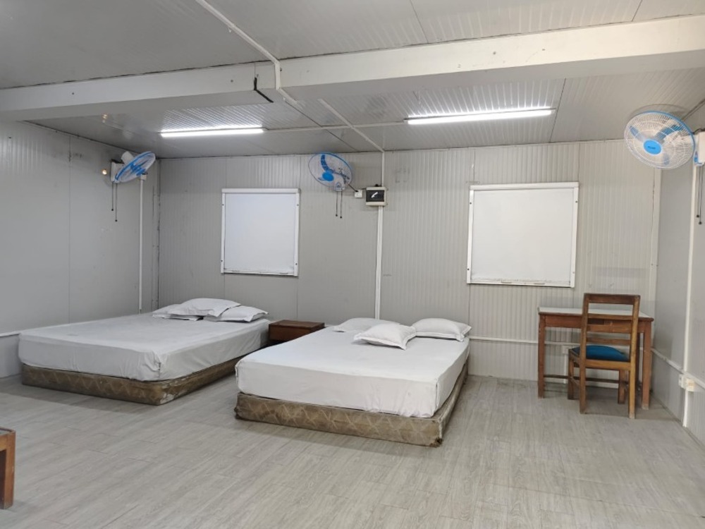 Double Bed Container